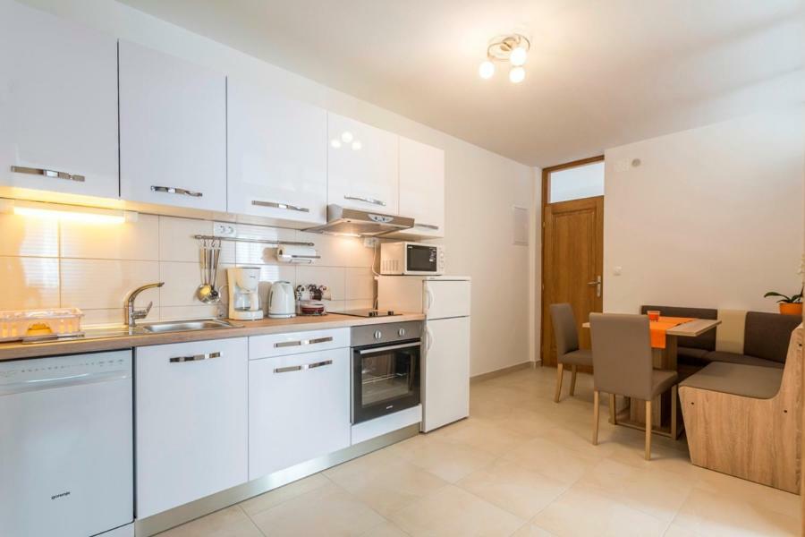 Apartments Bezmalinovic 2 볼 외부 사진