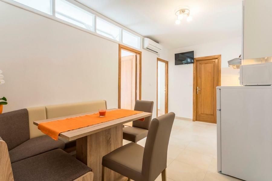 Apartments Bezmalinovic 2 볼 외부 사진