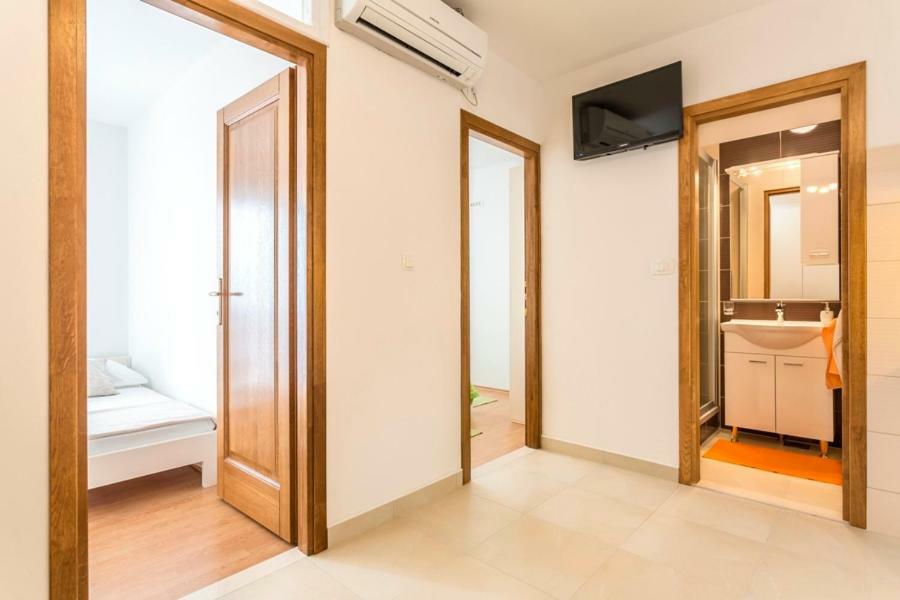 Apartments Bezmalinovic 2 볼 외부 사진