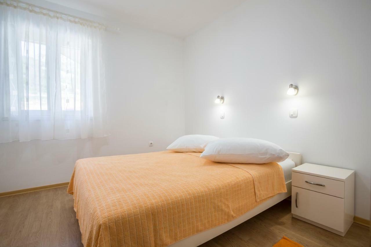 Apartments Bezmalinovic 2 볼 외부 사진