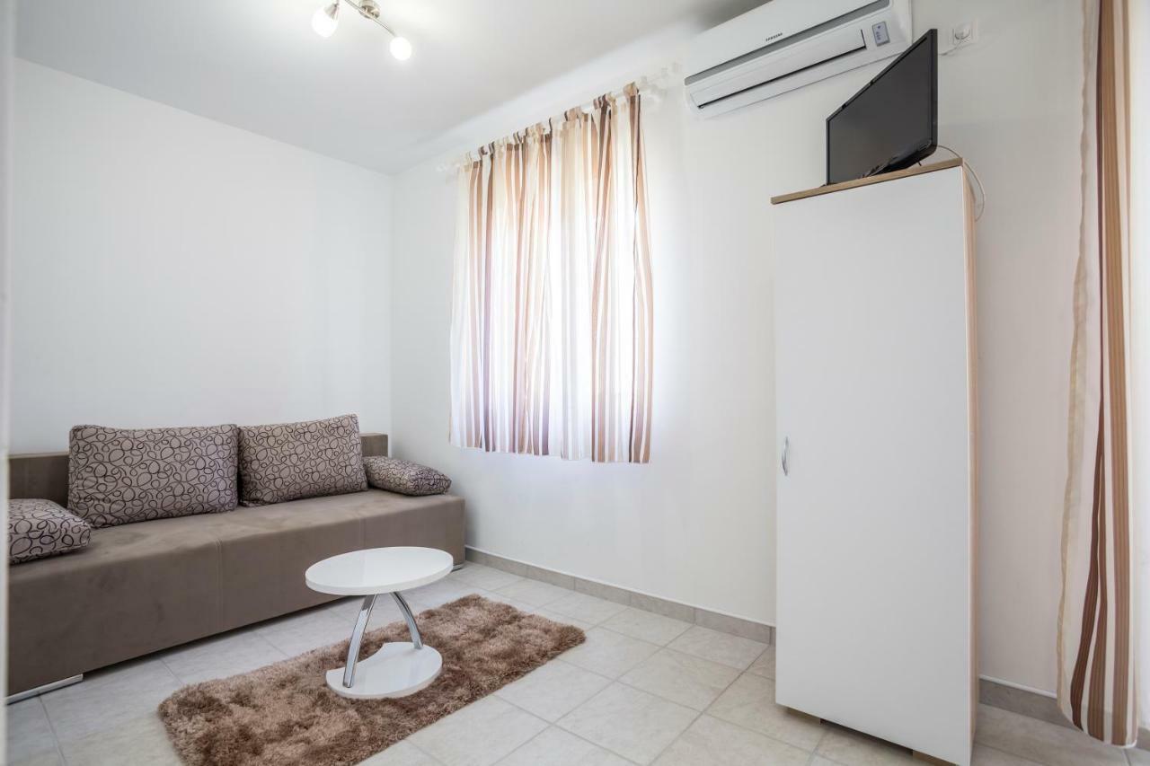 Apartments Bezmalinovic 2 볼 외부 사진