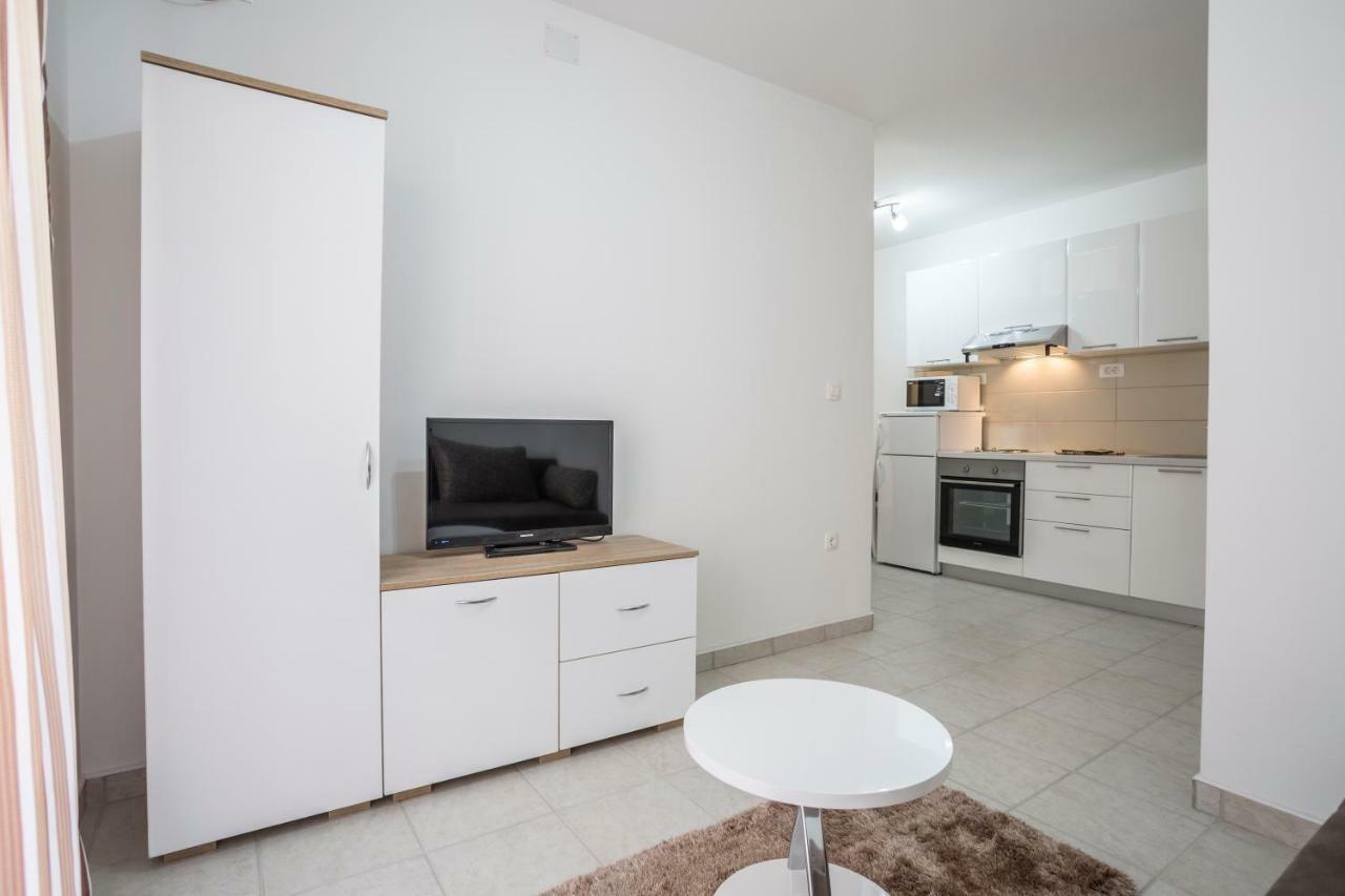 Apartments Bezmalinovic 2 볼 외부 사진